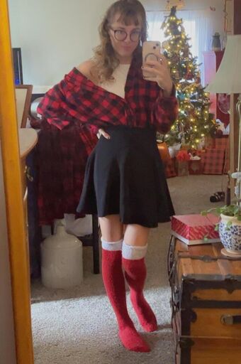 Zee / Zee_R_ / zee_r00 Nude Leaks OnlyFans  – Leaked Models