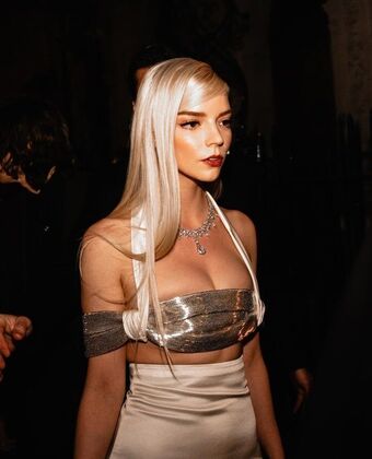 Anya-taylor-joy Nude Leaks OnlyFans Photo 178