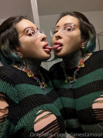 Ariane-saint-amour Nude Leaks OnlyFans Photo 104