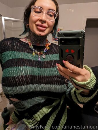 Ariane-saint-amour Nude Leaks OnlyFans Photo 106