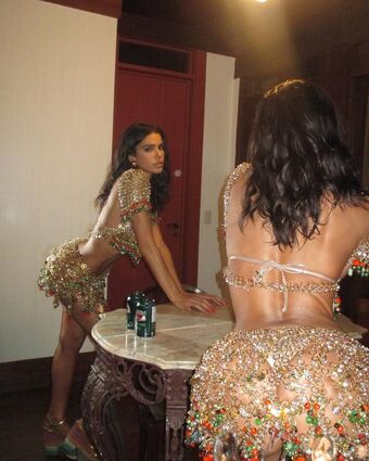 Bruna Marquezine Nude Leaks OnlyFans Photo 46