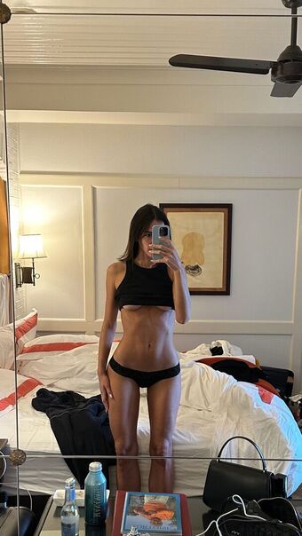 Bruna Marquezine Nude Leaks OnlyFans Photo 44