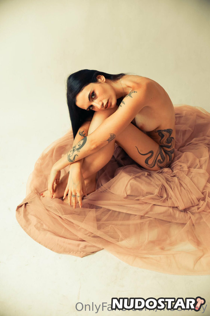 Inseniity OnlyFans Leaks (15 Photos) – NudoStar