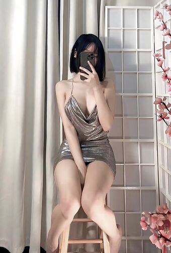 Lolaaasaur / animewifey_ / animewifey__ / louprival Nude Leaks OnlyFans  – Leaked Models