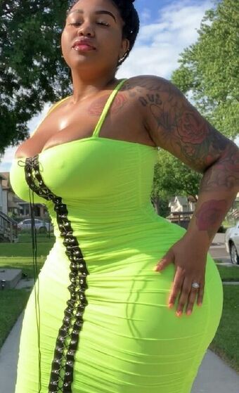 Mya Curvz / mya.curvz / myacurvz Nude Leaks OnlyFans  – Leaked Models