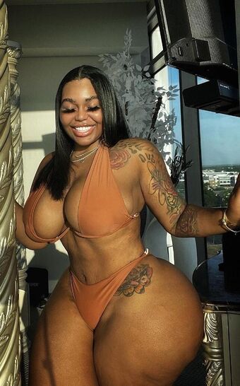 Mya Curvz Nude Leaks OnlyFans Photo 3