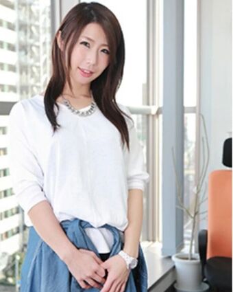 Shinoda Ayumi Nude Leaks OnlyFans Photo 10