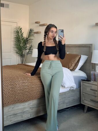 Slayeas Lea Martinez Nude Leaks OnlyFans Photo 2