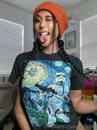 Sofia Silk / ms.sofiasilk / sofiasilk Nude Leaks OnlyFans  – Leaked Models