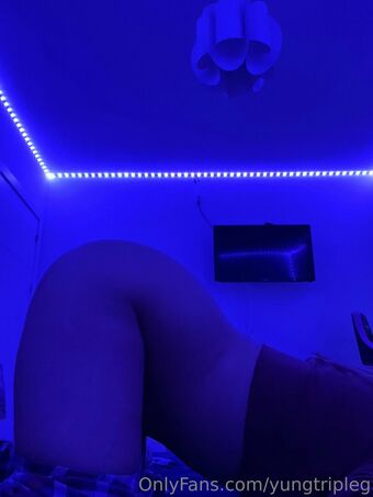 yungtripleg Nude Leaks OnlyFans Photo 8