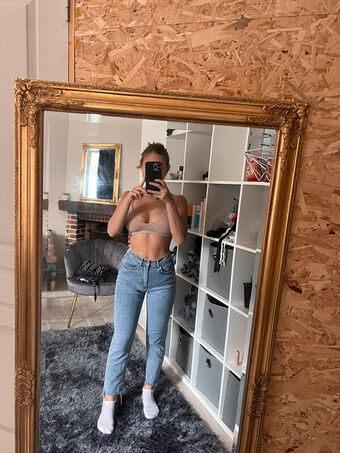 unecarosportive Nude Leaks OnlyFans Photo 21