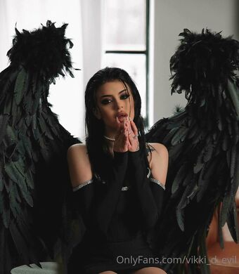 vikki_angel / vikkiiza Nude Leaks OnlyFans  – Leaked Models
