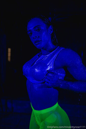 alyssa rose / alyssarose_fit / misskittyrose1111 / misskittyroseburlesque Nude Leaks OnlyFans  – Leaked Models