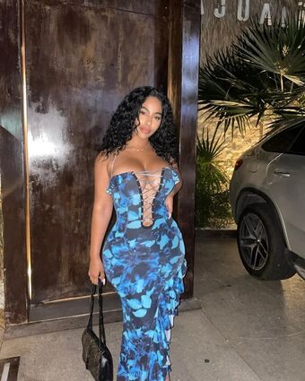 Ayisha Diaz Nude Leaks OnlyFans Photo 17