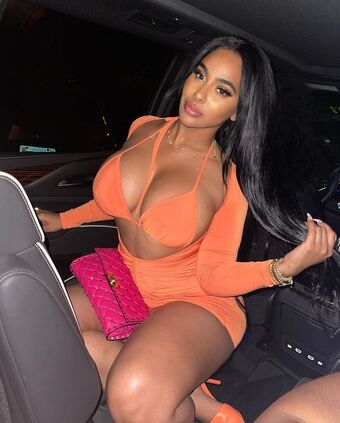 Ayisha Diaz Nude Leaks OnlyFans Photo 21