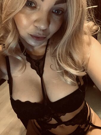 Emmafantasy21 Nude Leaks OnlyFans Photo 6