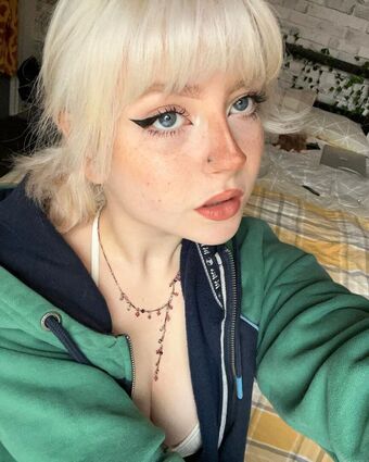 m.ae.3 Nude Leaks OnlyFans Photo 33