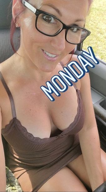 Milf Monie Nude Leaks OnlyFans Photo 14