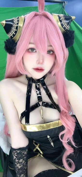 Momo Kawaii / Sayo Momo / cosplayers.momodayo / momo.cosplayer / nekomomo / sayomomoo Nude Leaks OnlyFans  – Leaked Models