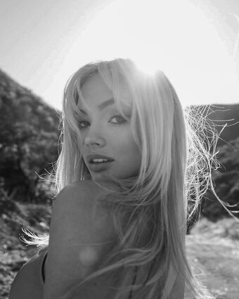 Natalie Alyn Lind Nude Leaks OnlyFans Photo 35