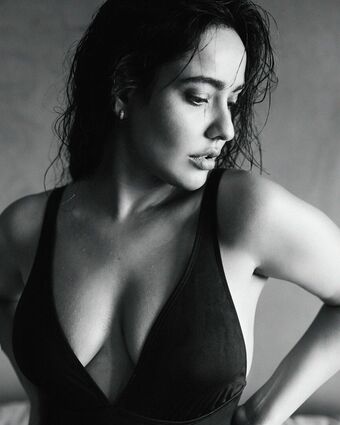 Neha Sharma Nude Leaks OnlyFans Photo 12