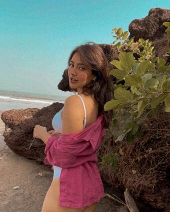 Neha Sharma Nude Leaks OnlyFans Photo 9
