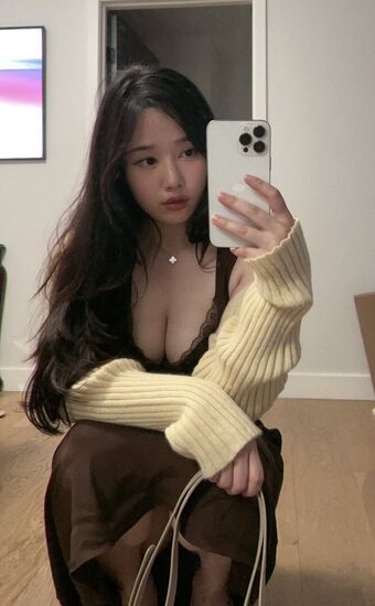 Ploo Nude Leaks OnlyFans Photo 8