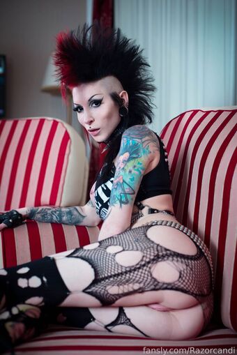 Razor Candi Nude Leaks OnlyFans Photo 16