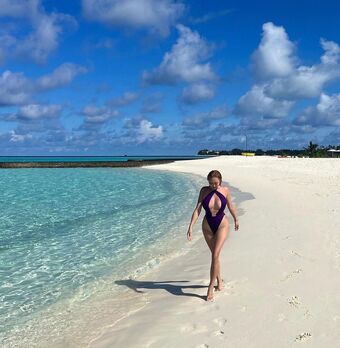 Rebecca Liu Nude Leaks OnlyFans Photo 7