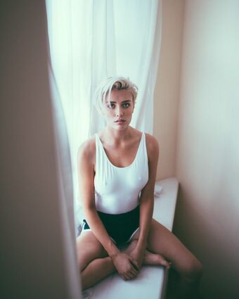 Wallis Day Nude Leaks OnlyFans Photo 49