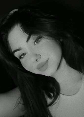 Wiktoria Bystron Nude Leaks OnlyFans Photo 29