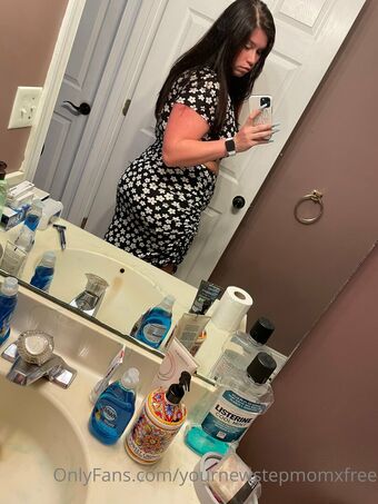 yournewstepmomxfree Nude Leaks OnlyFans Photo 39