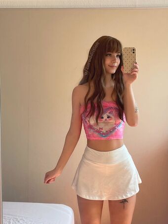 Zaraddiction Nude Leaks OnlyFans Photo 2