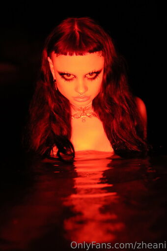 Zheani / askulloffoxes Nude Leaks OnlyFans  – Leaked Models