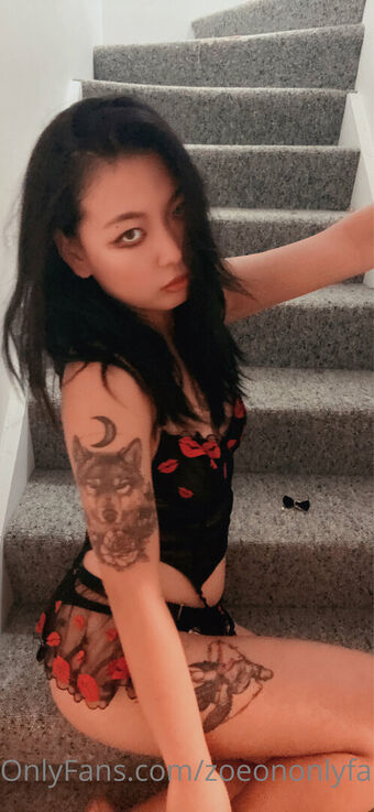 zoeononlyfans Nude Leaks OnlyFans Photo 14