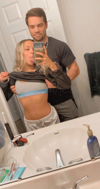 Allie Ross Nude Leaks OnlyFans Photo 18