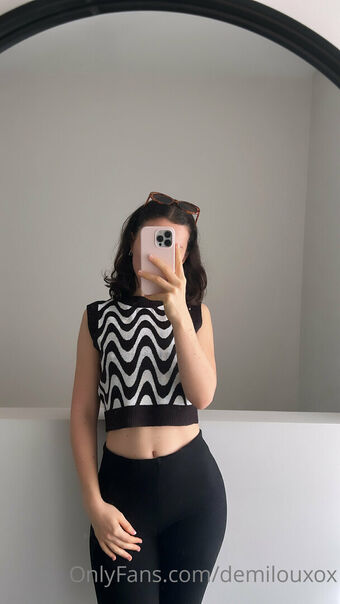 demilouxox Nude Leaks OnlyFans Photo 4