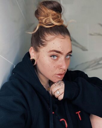 Brooklyn Nicolina Nude Leaks OnlyFans Photo 2