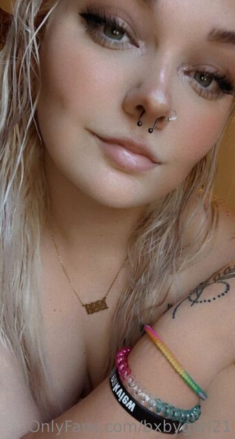 bxbygxrl21 Nude Leaks OnlyFans Photo 17
