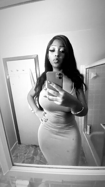 sexyyychic Nude Leaks OnlyFans Photo 3