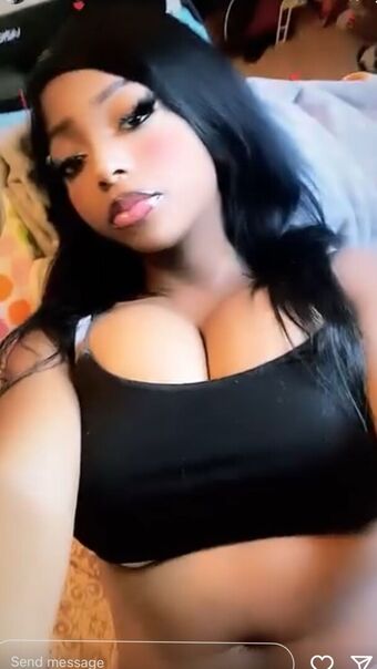 sexyyychic Nude Leaks OnlyFans Photo 1