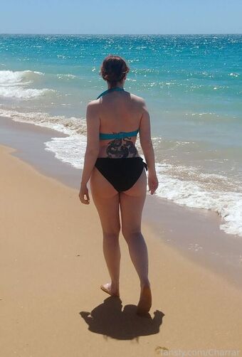 rednamrahC Nude Leaks OnlyFans Photo 18