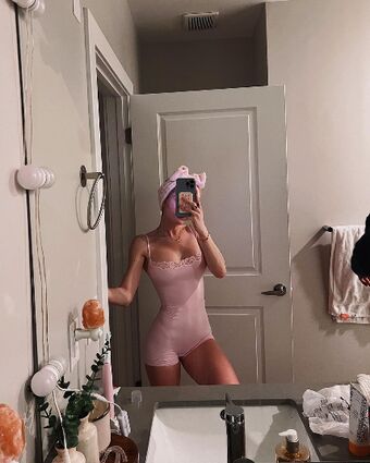 Claudia Walsh Nude Leaks OnlyFans Photo 39