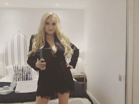 Daisy May Cooper Nude Leaks OnlyFans Photo 7