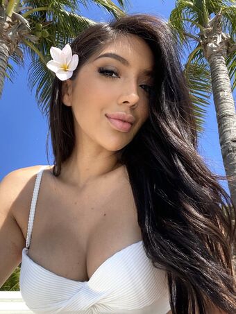 Diana Garcia Nude Leaks OnlyFans Photo 13