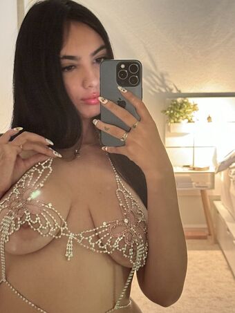 em1lina / emvlina Nude Leaks OnlyFans  – Leaked Models