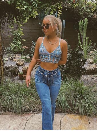 Emily Hicks Nude Leaks OnlyFans Photo 7