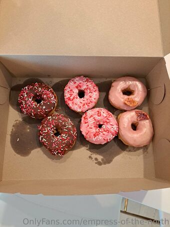 empress-of-the-north Nude Leaks OnlyFans Photo 9