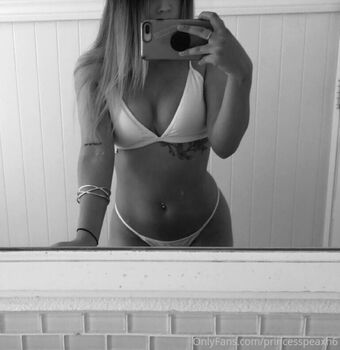 Princesspeaxh6 Nude Leaks OnlyFans Photo 2