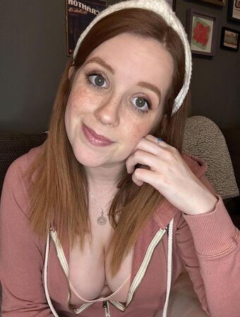 littlekatiebeth Nude Leaks OnlyFans Photo 13